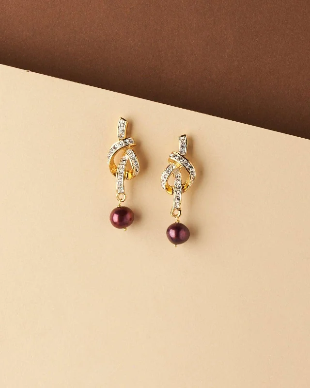 women luxury earrings -Trendy & Elegant Metallic Earring