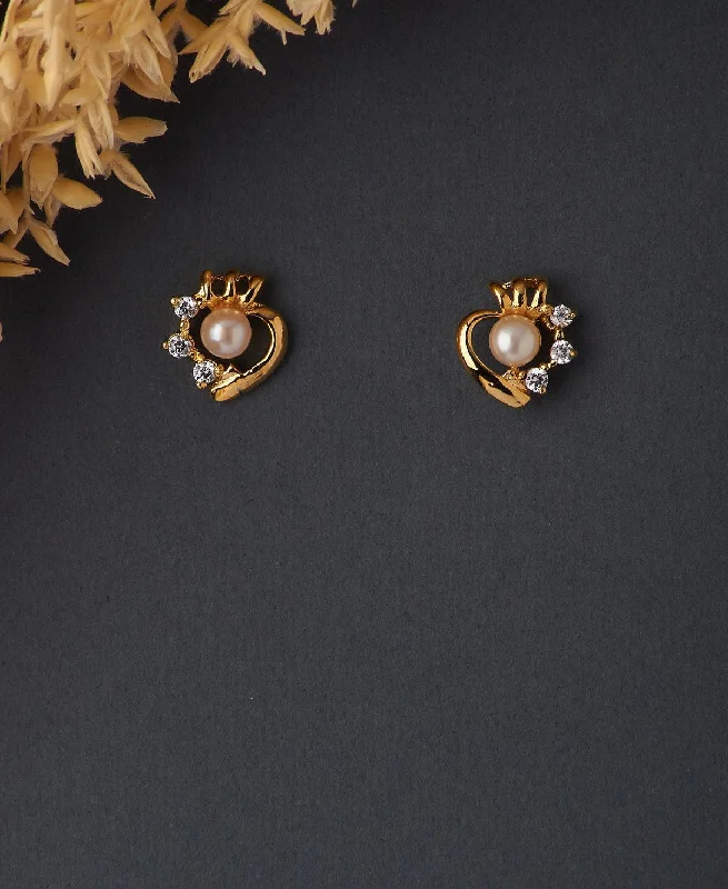 women modern earrings -Pretty Pearl Stud Earring