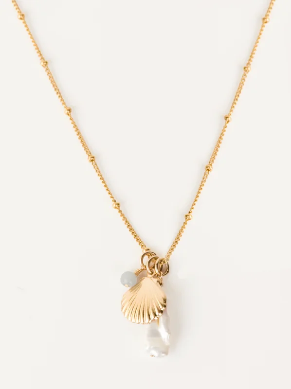 women simple pendant necklaces -Pearl Seashell Pendant Necklace