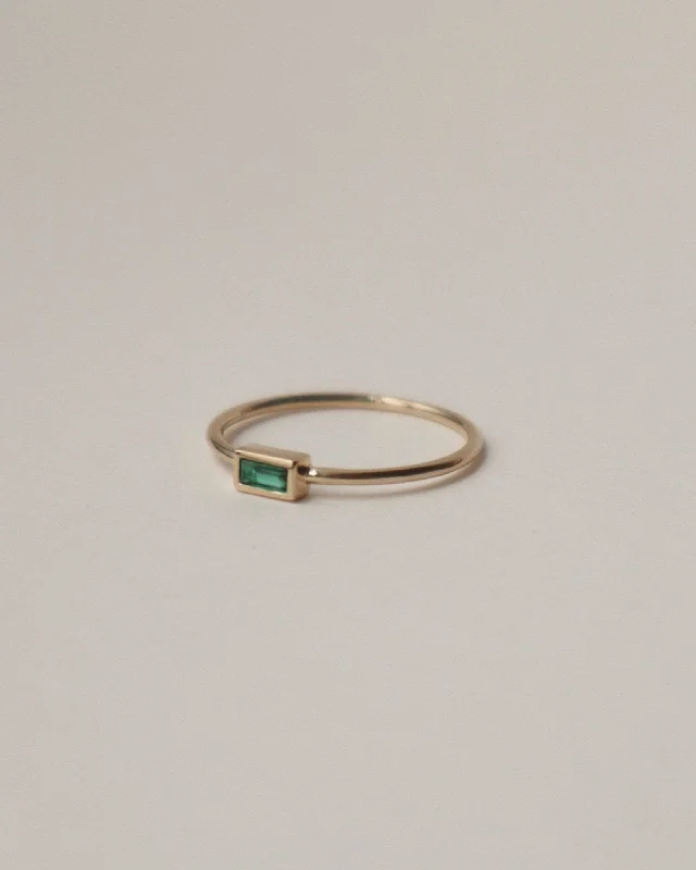 women solitaire rings -'Estée' 9K Emerald Ring