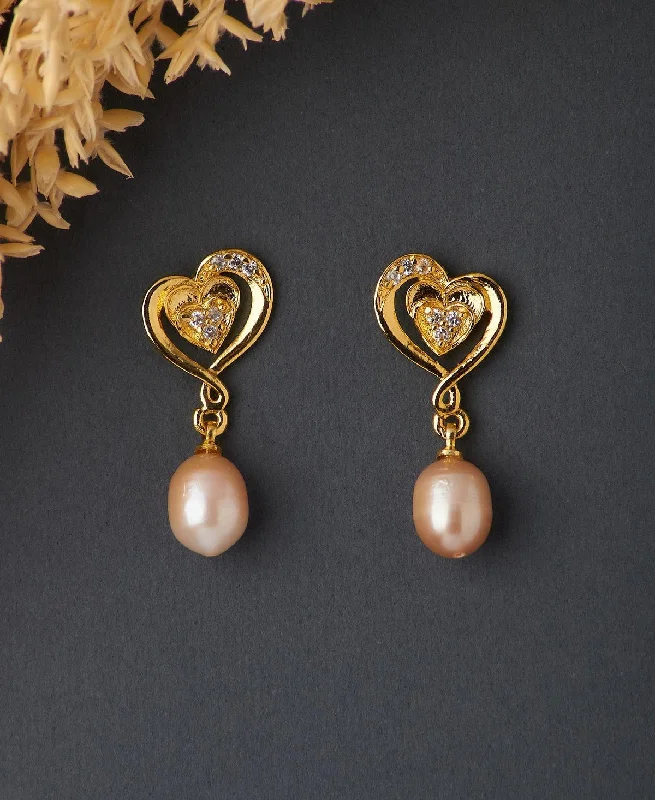 women chic earrings -Heart Pearl Hanging Earring