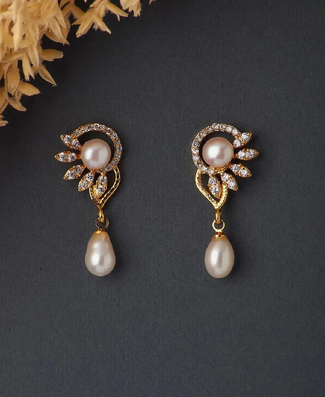 women heart earrings -Trendy Pearl Hanging Earring