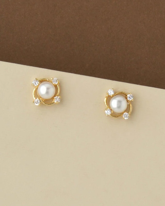 women multi-stone earrings -Pretty Pearl Stud Earring