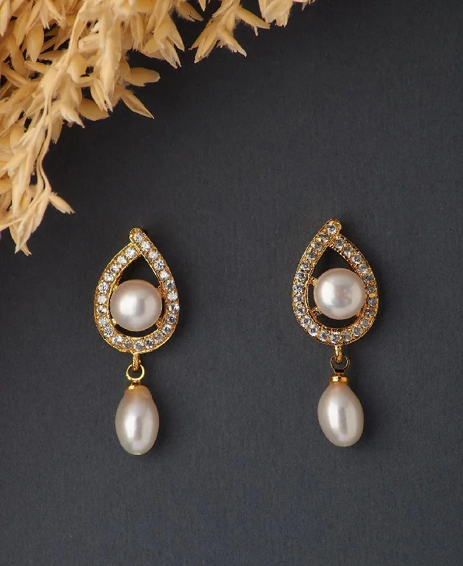 women gold drop earrings -Trendy Pearl Hanging Earring