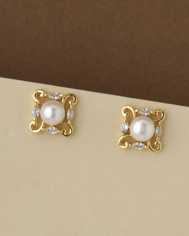 women multicolor earrings -Pretty Pearl & Stone Stud Earring