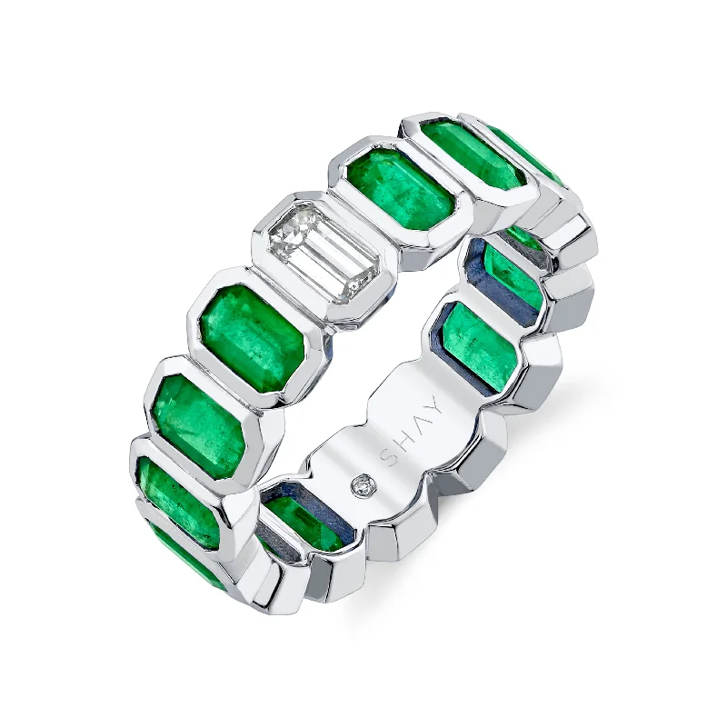 White Gold/Emerald