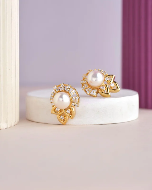 women clip-on earrings -Pretty Stud Pearl Earring